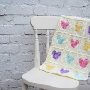 heart-crochet-blanket