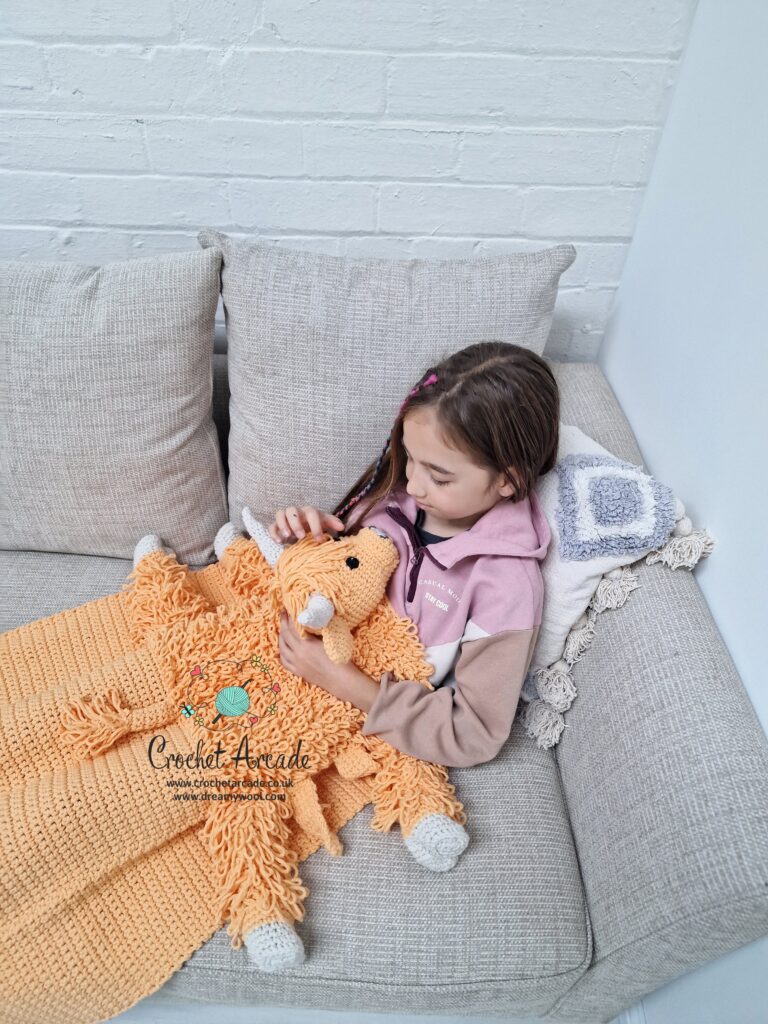 Cuddle and Play Highland Cow Blanket Toy Crochet Pattern - Image 3